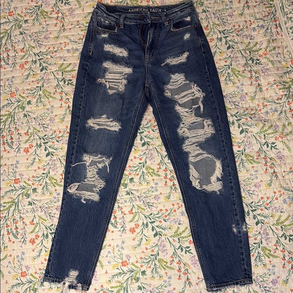 American Eagle Distressed Blue Jeans